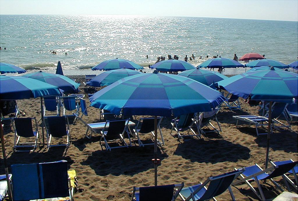 Camping Free Beach Marina Di Bibbona Kültér fotó